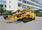 Hydraulic Impact Top Drive Crawler Drilling Rig YGL-C200